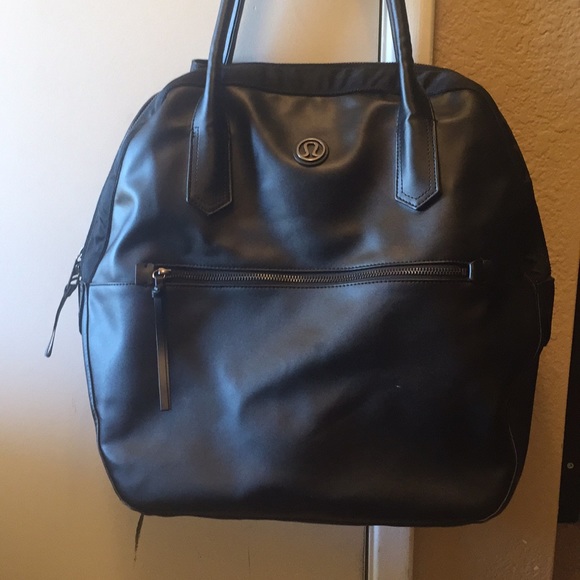 lululemon athletica Handbags - Lululemon Bag Happy Hatha Hour Large Sport Black